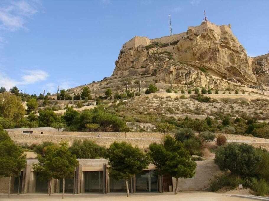 Loft Old City Couples Getaway Alicante Eksteriør bilde